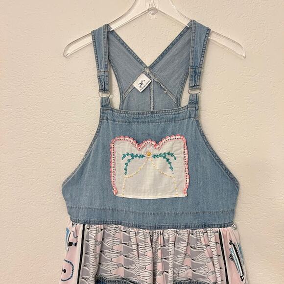 Dragonfly Dreams Women's Denim Jumper Dress L Sleeveless Embroidered Details - Picture 3 of 9